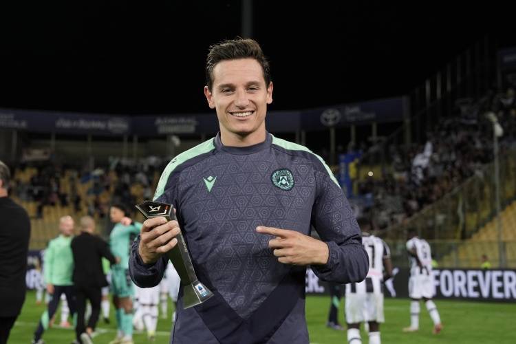 记者:佛罗伦萨联系了乌迪内斯,以尝试引进弗洛里安-托万