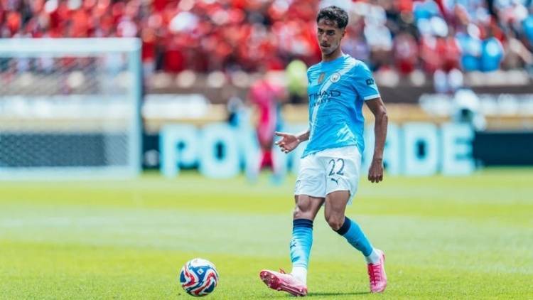 开云体育app-官方：曼城后卫雷斯租借加盟赫罗纳，租期1个赛季