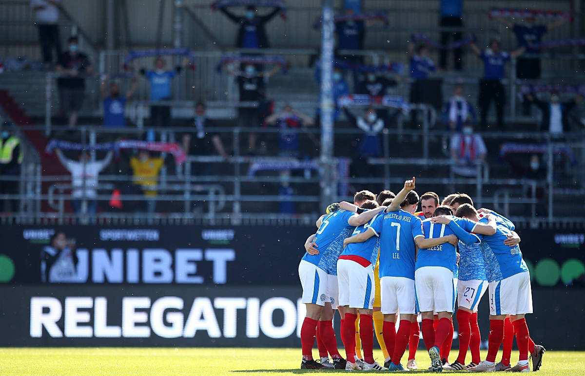 开云体育app-升降级球队对决！比勒菲尔德力争胜利，荷尔斯泰因基尔追赶尾声！