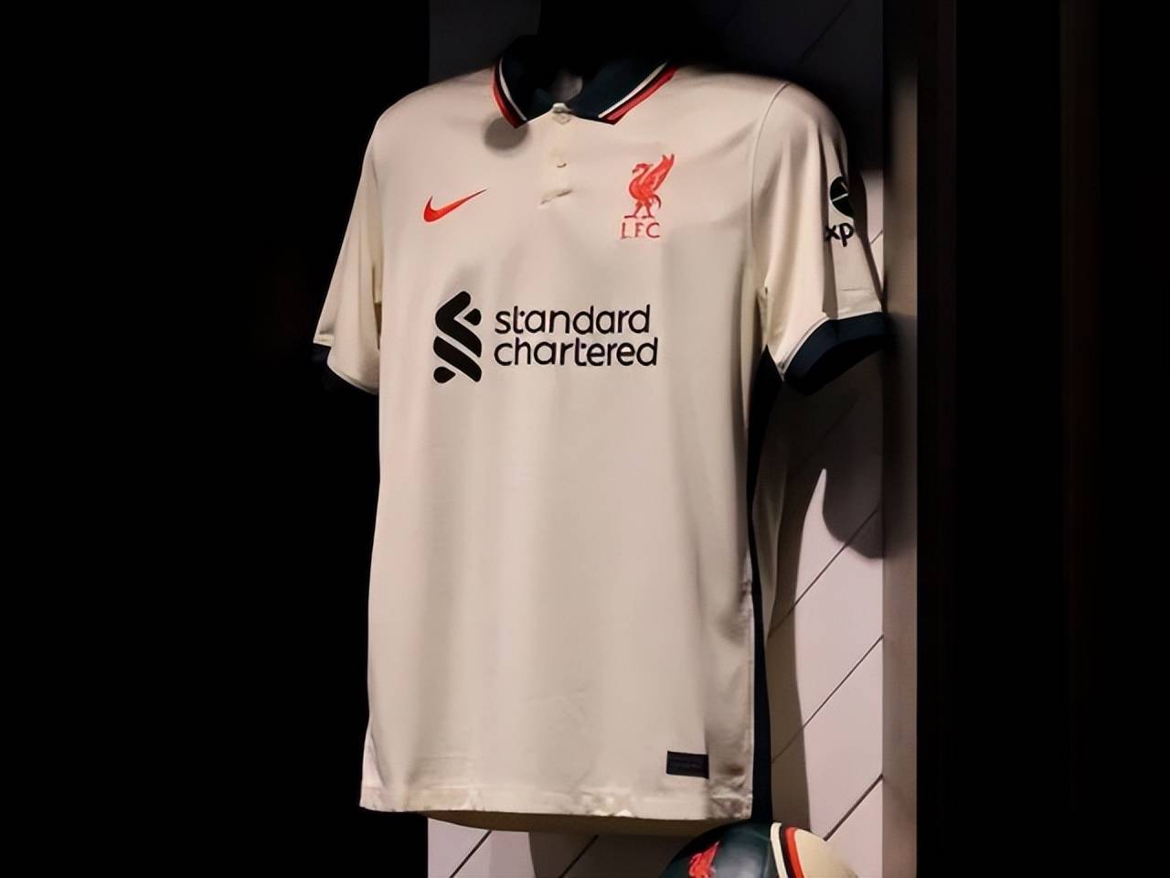 盘点21世纪利物浦十款经典球衣，你有收藏吗？